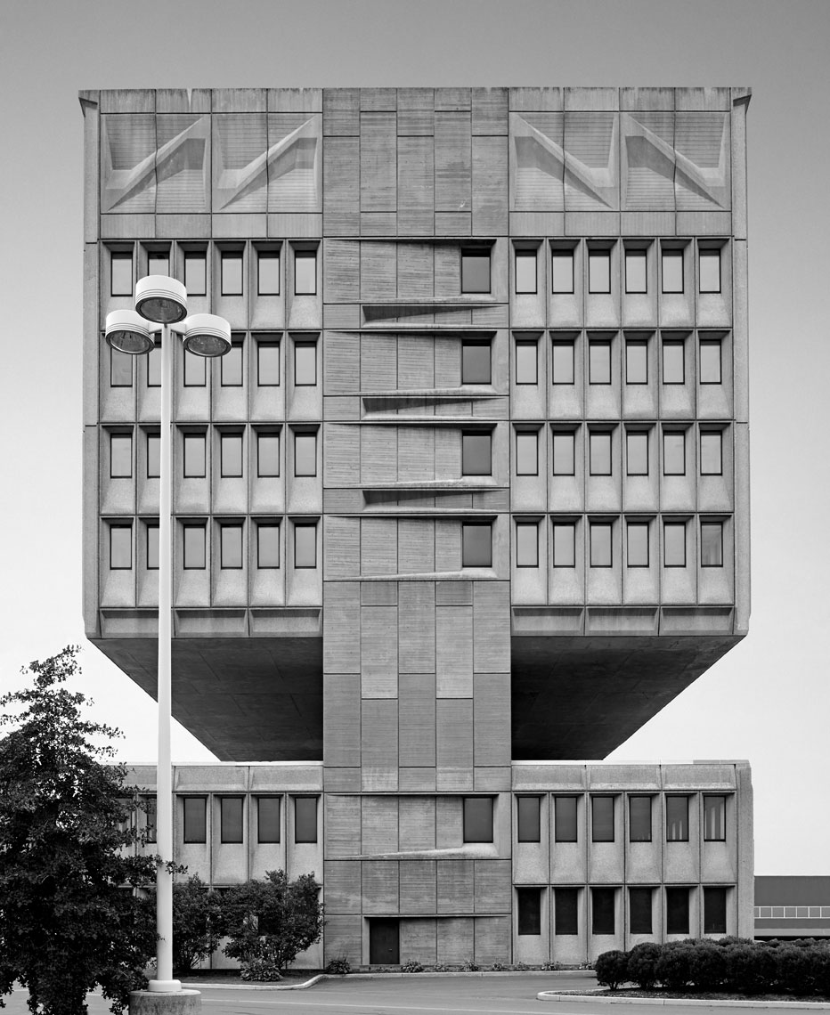 2013_08-Pirelli-NH-002X-b-w